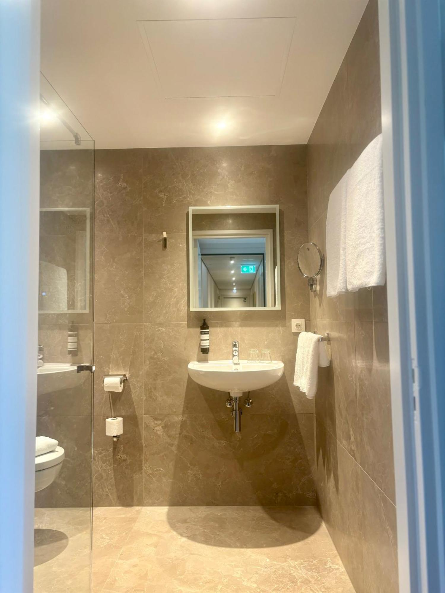 Hotel - B&B - Appartement De Zevende Heerlijkheid 斯莱纳肯 外观 照片