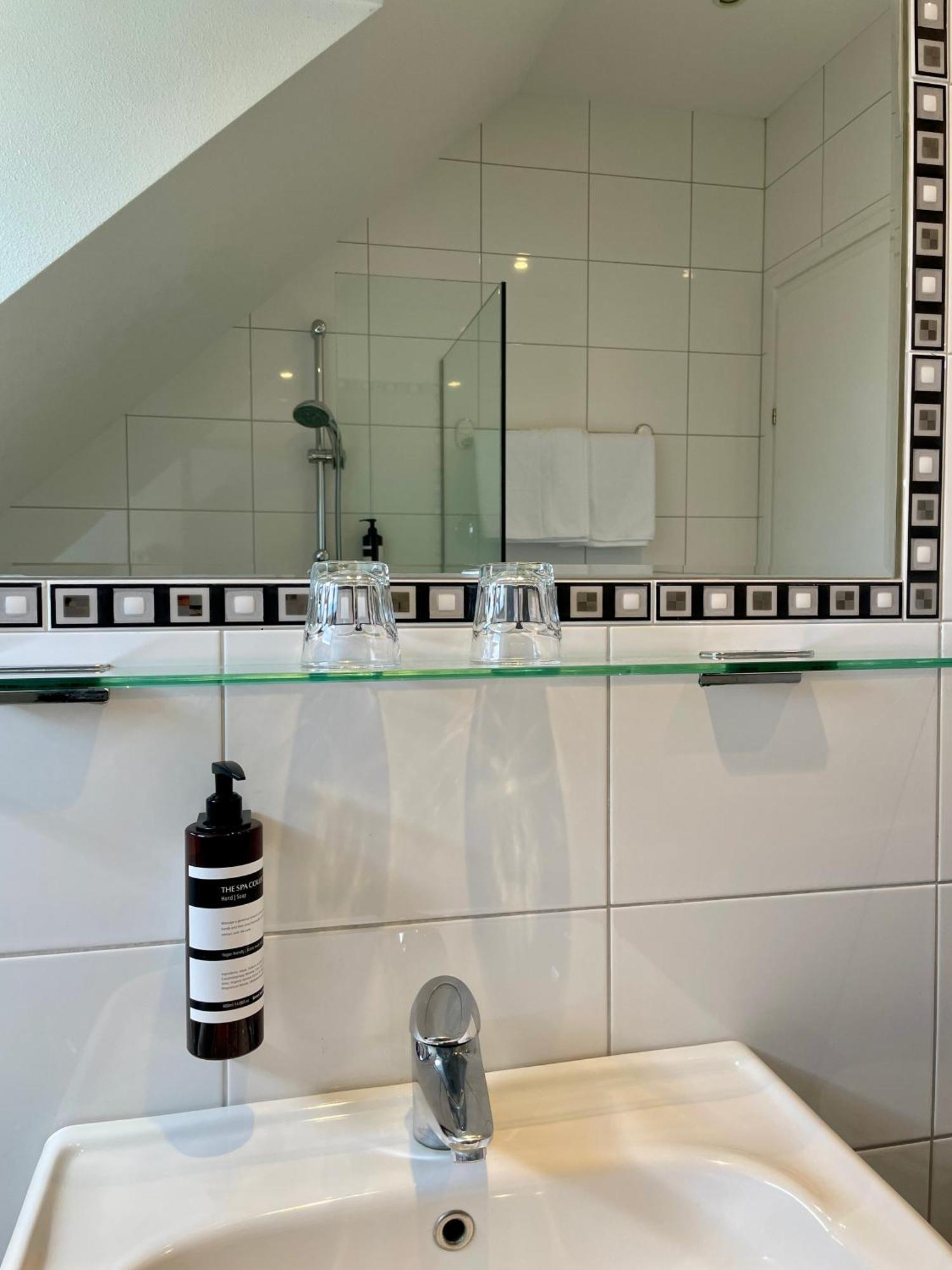 Hotel - B&B - Appartement De Zevende Heerlijkheid 斯莱纳肯 外观 照片